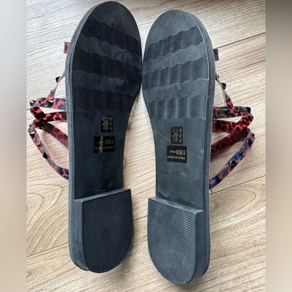 CHINESE LAUNDRY Coralie Cheetah Casual
Sandal Sz 8 New in box - Picture 10 of 13